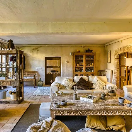 Villa Casa Rustica De Lujo En La Costa Brava - 4 Bedrooms 8 Pax
