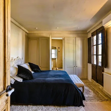 Casa Rustica De Lujo En La Costa Brava - 4 Bedrooms 8 Pax Riumors
