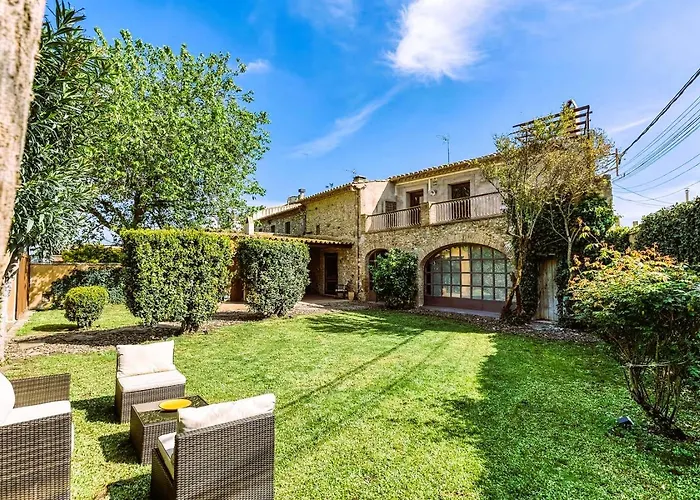Casa Rustica De Lujo En La Costa Brava - 4 Bedrooms 8 Pax * Riumors